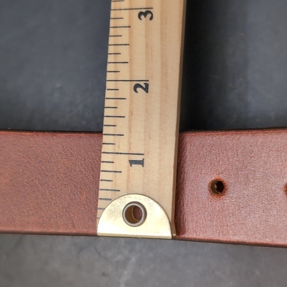 Tommy Hilfiger Men's Wide Brown Leather Belt,Size 110 cm. - Picture 7 of 7